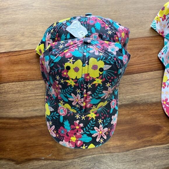 Bundle of 9 Women’s Caps Variety . New. Adjustable Velcro strap. - Picture 5 of 8